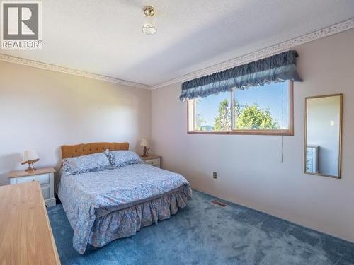 3377 Malaspina Ave, Powell River, BC 