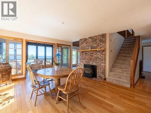 3377 Malaspina Ave, Powell River, BC 