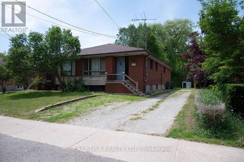 1574 Northmount Avenue, Mississauga, ON 