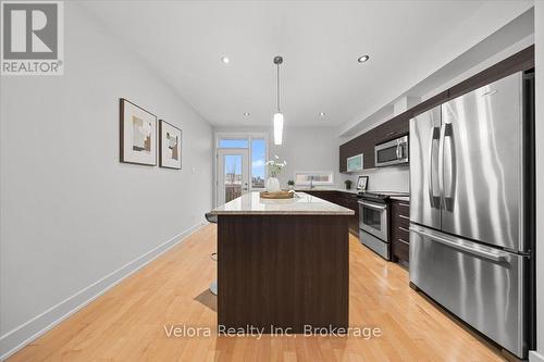 63F Young Street, Ottawa, ON 