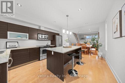 63F Young Street, Ottawa, ON 