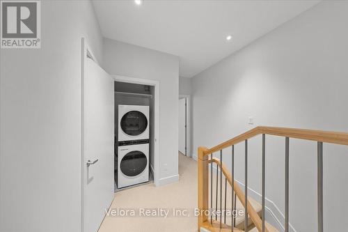63F Young Street, Ottawa, ON 