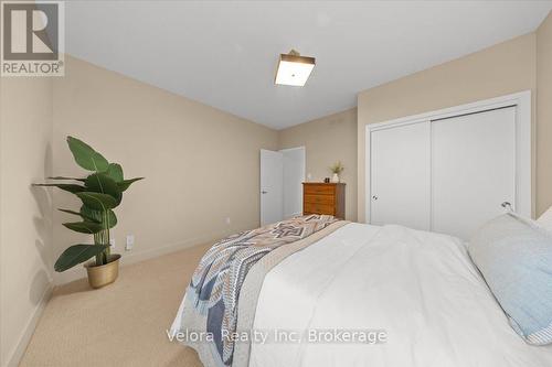 63F Young Street, Ottawa, ON 
