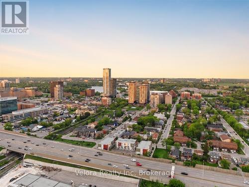 63F Young Street, Ottawa, ON 