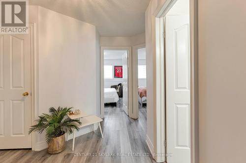 18 - 10 Cadham Boulevard, Hamilton, ON 