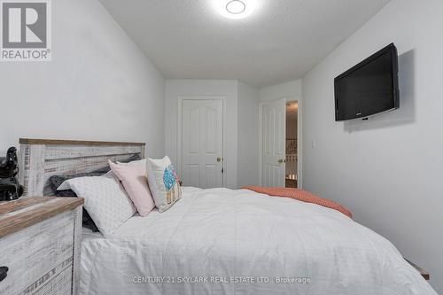 18 - 10 Cadham Boulevard, Hamilton, ON 