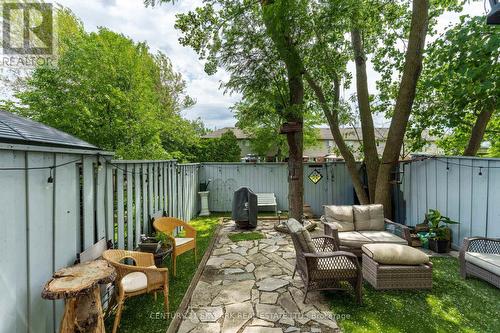 18 - 10 Cadham Boulevard, Hamilton, ON 