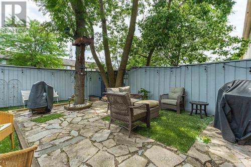 18 - 10 Cadham Boulevard, Hamilton, ON 