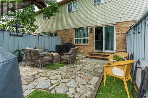18 - 10 Cadham Boulevard, Hamilton, ON 