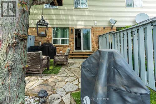 18 - 10 Cadham Boulevard, Hamilton, ON 