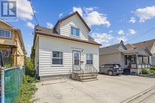 26 VINE STREET  St. Catharines, ON L2M 4T2