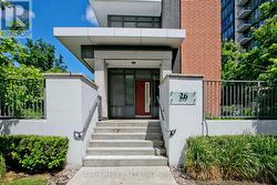 TH120 - 26 CHURCHILL AVENUE Toronto, ON M2N 0J3