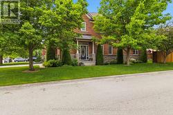 240 DUSKYWING WAY  Oakville, ON L6L 6X5