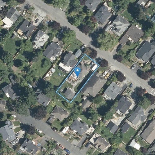367 Vincent Ave, Saanich, BC 
