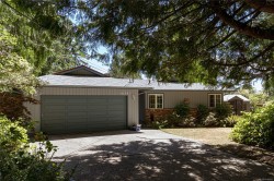 10885 Boas Rd North Saanich, BC V8L 5J1