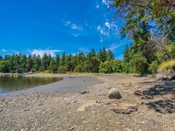 137 Pirates Lane Protection Island, BC V9R 6R1