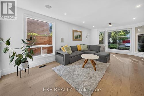 1158 Campbell Court, Burlington, ON 