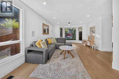 1158 Campbell Court, Burlington, ON 