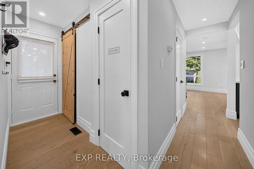 1158 Campbell Court, Burlington, ON 