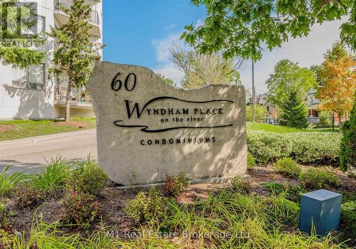 207 - 60 Wyndham Street S, Guelph (St. Patrick'S Ward), ON 