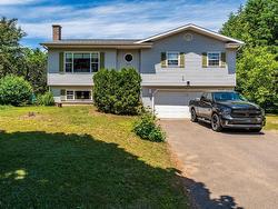 53 Geiger Drive Wilmot, NS B0P 1R0