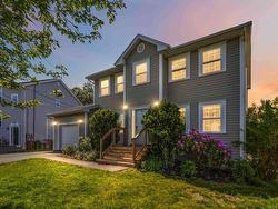 109 Green Road N  Lakeside, NS B3T 2L9