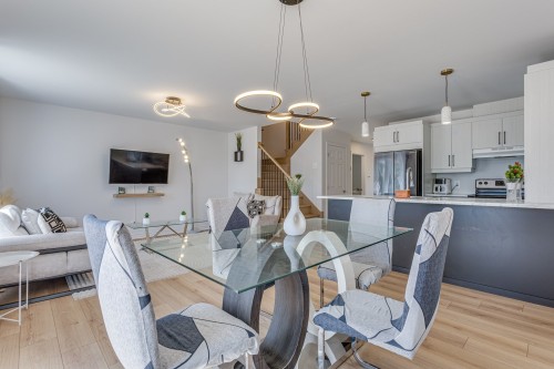 Salle à manger - 25 Rue Bowron, Huntingdon, QC - Indoor Photo Showing Dining Room