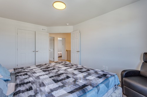 Chambre à coucher principale - 25 Rue Bowron, Huntingdon, QC - Indoor Photo Showing Bedroom