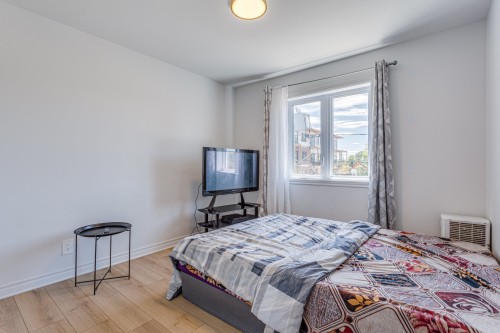 Chambre à coucher - 25 Rue Bowron, Huntingdon, QC - Indoor Photo Showing Bedroom