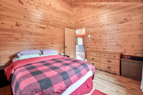 Master Bedroom - 6 Ch. Du Lac-Laverdure, Messines, QC 