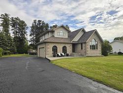 2169 Lacewood Drive  Thunder Bay, ON P7K 1C4
