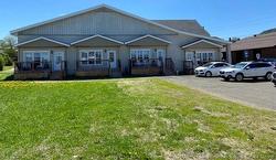26 Andrew ST Campbellton, NB E3N 2B2