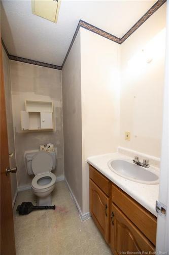 38 Angelview Crt, Fredericton, NB 