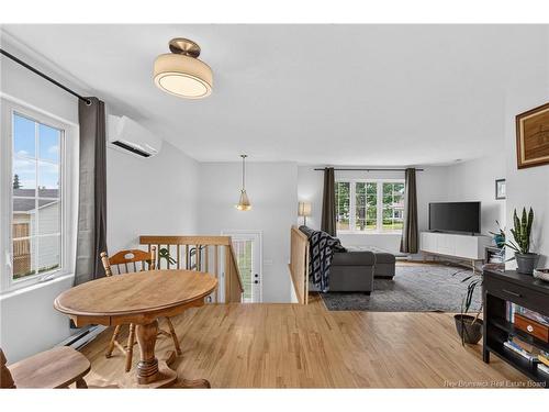 225 Thomas St, Dieppe, NB 