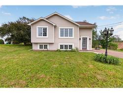 225 Thomas ST Dieppe, NB E1A 2C3