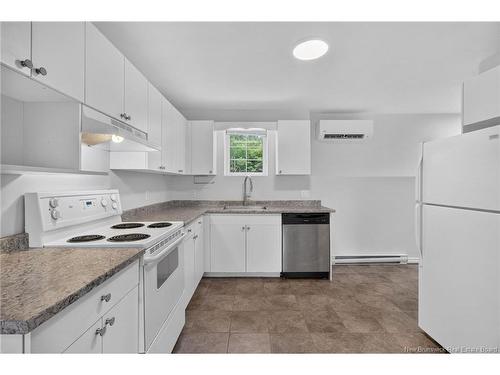 225 Thomas St, Dieppe, NB 