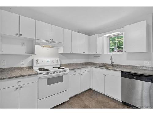 225 Thomas St, Dieppe, NB 