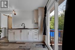 Loft apartment kitchenette - 