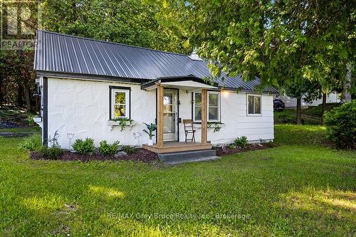 609 STOKES BAY ROAD  Northern Bruce Peninsula, ON N0H 2M0