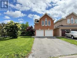 3489 WARLEY COURT  Mississauga, ON L5B 4C6