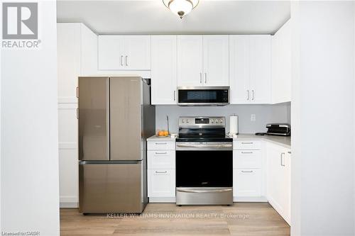 8 BUSS COURT , Thorold, Ontario L2V 5B1 4