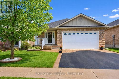 1724 GLENFOREST BOULEVARD  Peterborough (Monaghan Ward 2), ON K9K 2P5