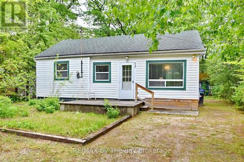 13 5TH LANE  Wasaga Beach, ON L9Z 2E9