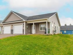 33 AIDAN Street  Charlottetown, PE C1E 3P9
