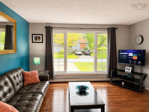4 Balsam Circle, Lower Sackville, NS 