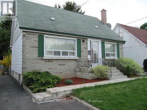 53 GRANDVIEW AVENUE  Markham, ON L3T 1H1