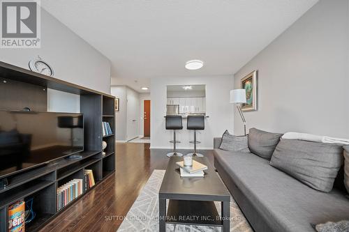 1103 - 81 TOWNSGATE DRIVE  Vaughan, ON L4J 8E6