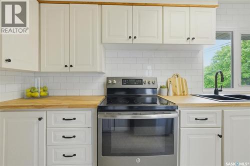 2406 Clarence Avenue S, Saskatoon, SK 