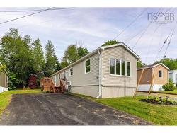86 Brook Street  Middle Sackville, NS B4E 1B9