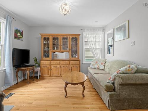 6474 Roslyn Road, Halifax, NS 